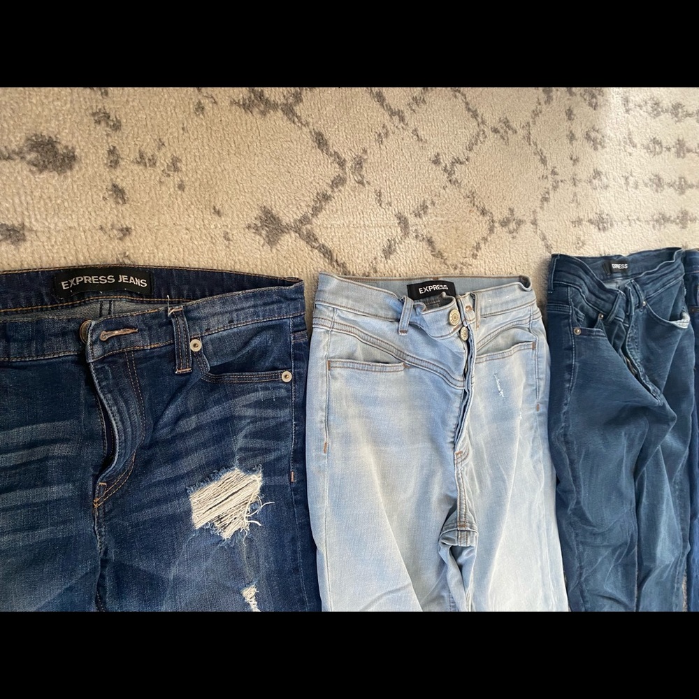 Express Jeans bundle of 5 pairs- barely worn, new condition. Size 4&6